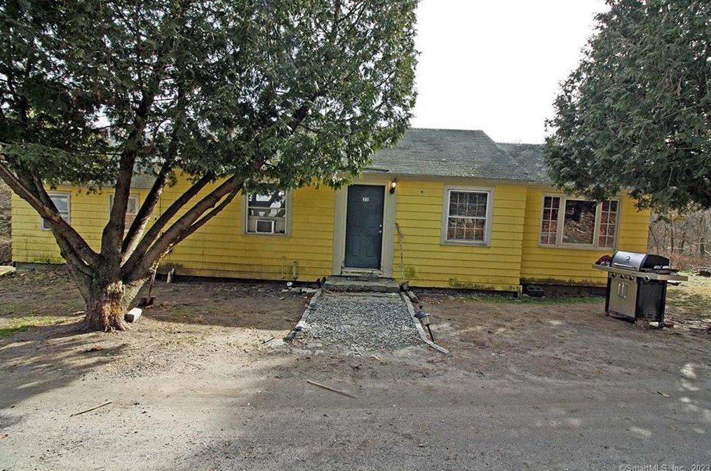 7 Main, Deep River, CT 06417