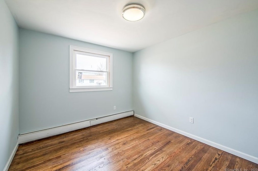 41 Brook St, Hartford CT  06108-1002 exterior