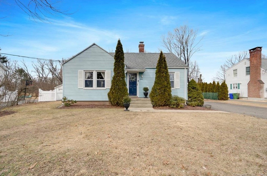 393 Griswold, Glastonbury, CT 06033