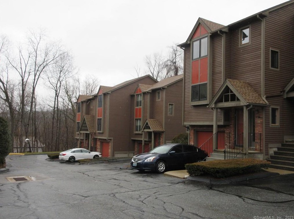 213 W Town St #h39, Norwich, CT 06360