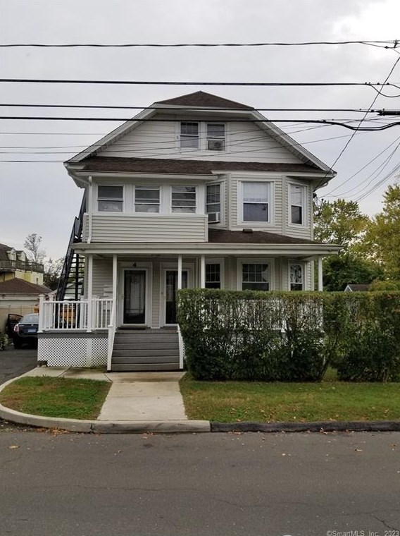 4 Neptune Ave, Norwalk, CT 06854