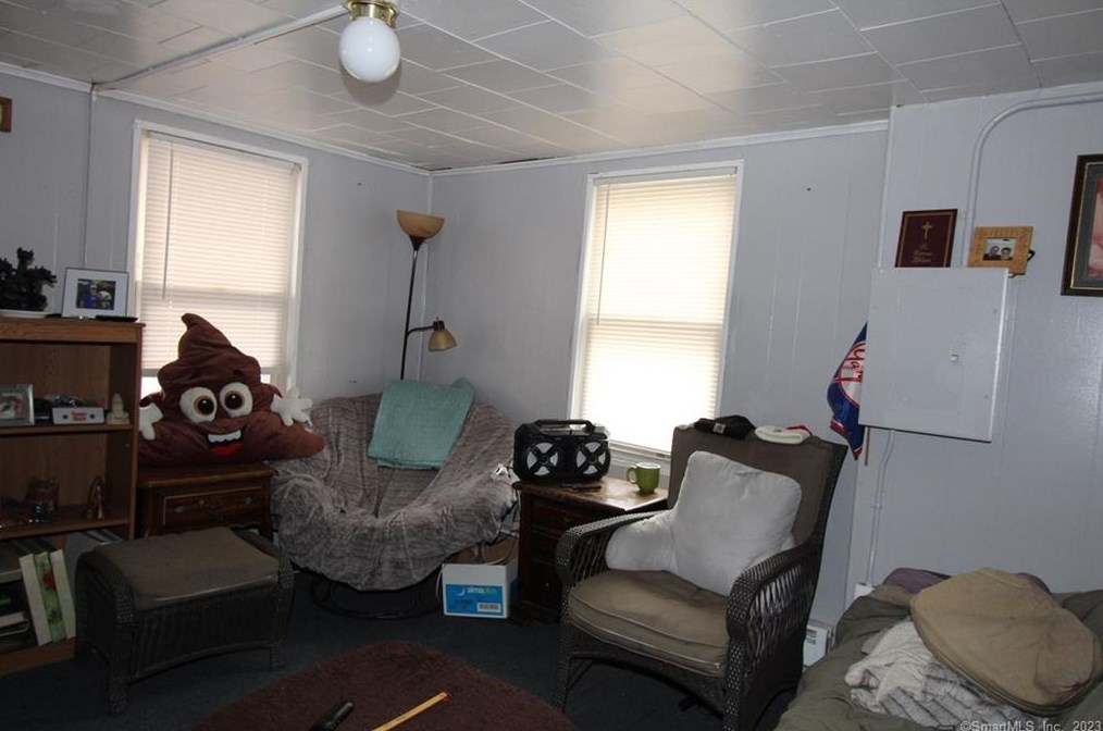 183-185 Elizabeth St, Derby, CT 06418