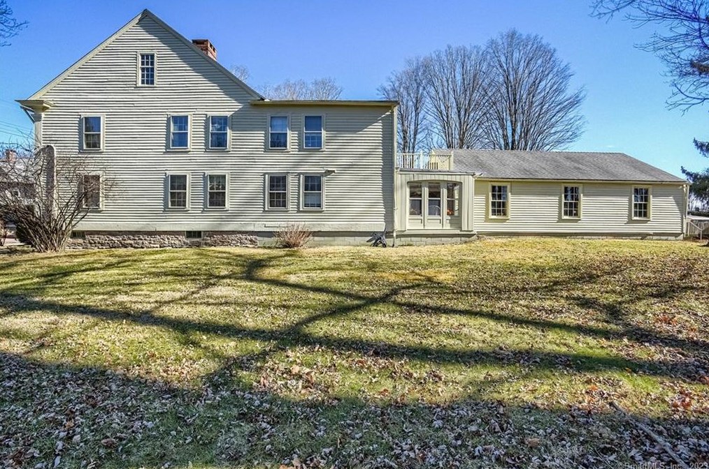 44 E Town St, Norwich, CT 06360