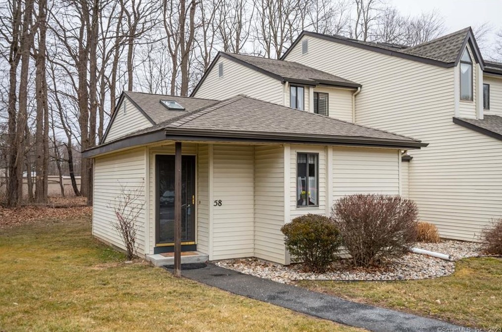 58 Simsbury Lndg, Simsbury, CT 06070-1437