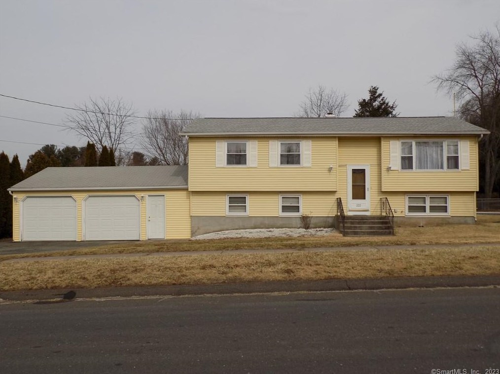 225 Meadow Ln, Kensington, CT 06037