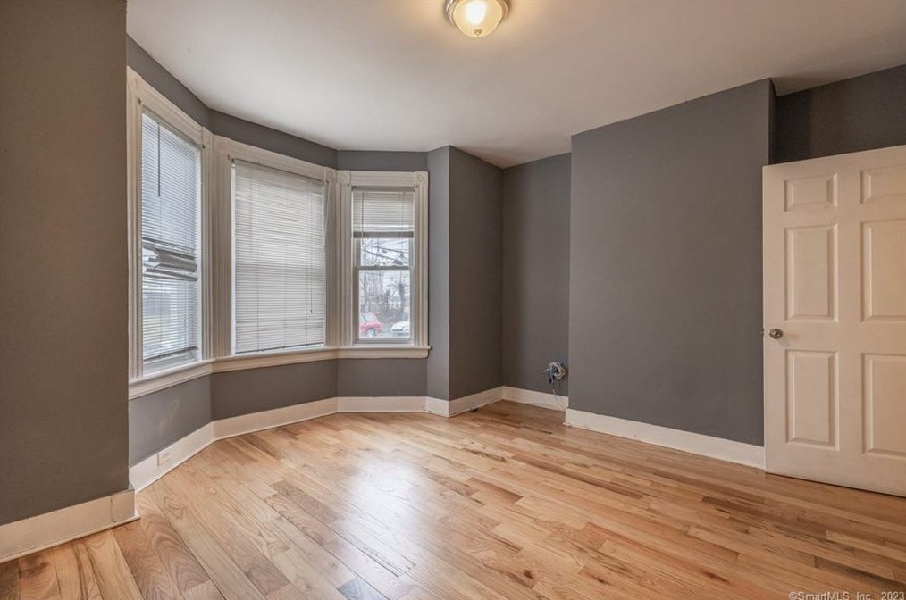 227 Coleman St #1st Floor, Bridgeport, CT 06604