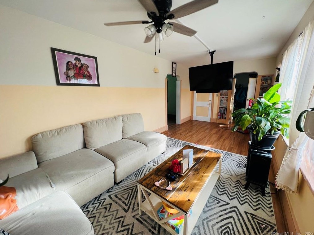 80 Prospect St, Moosup, CT 06354