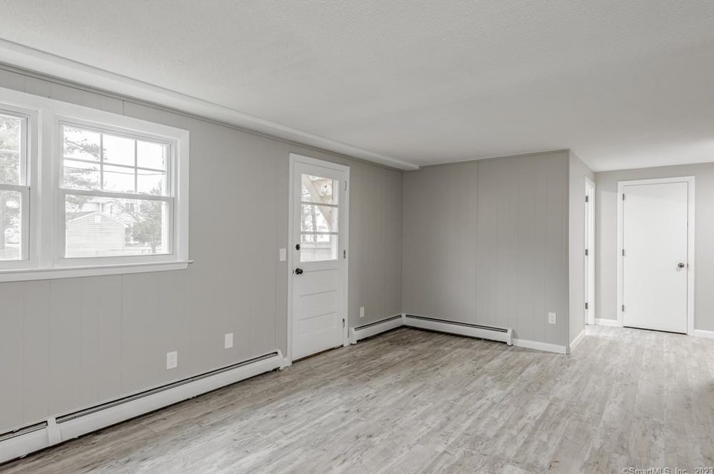 53 Evergreen Rd, Cromwell CT  06416-1638 exterior