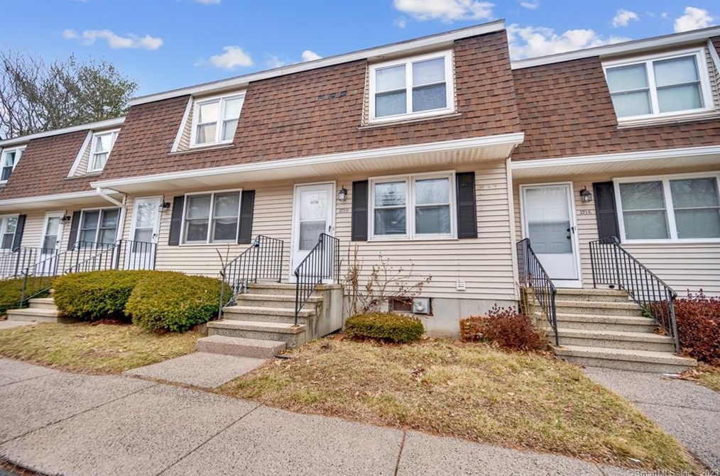 271 Oakland #d, Manchester, CT 06042