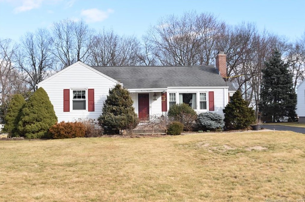 1344 Crest Dr, Windsor, CT 06095