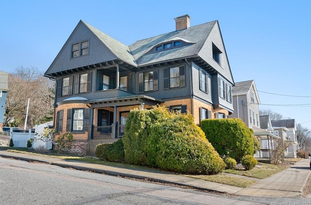 148 Broad St, Norwich, CT 06360