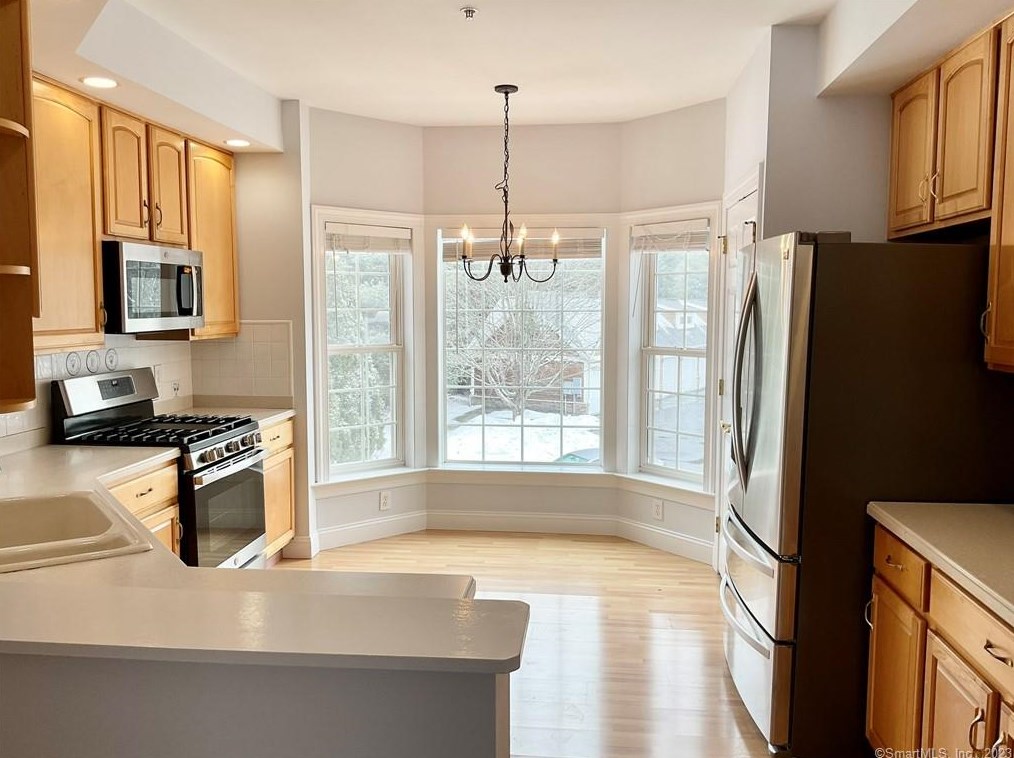 10 Hayestown Rd #5-37, Danbury, CT 06811