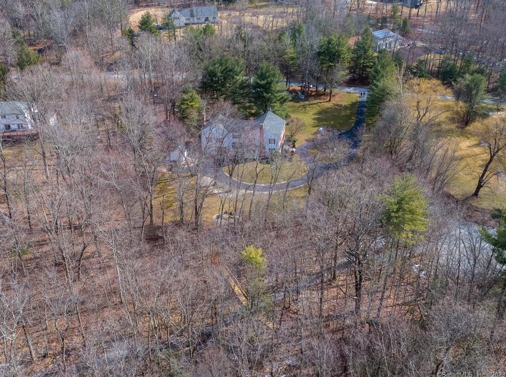 5 Highwood, Simsbury CT  06070-2509 exterior