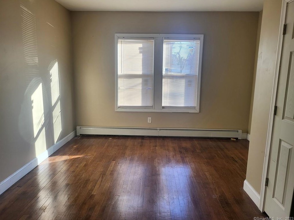 22 Warner St #1, Hartford, CT 06114