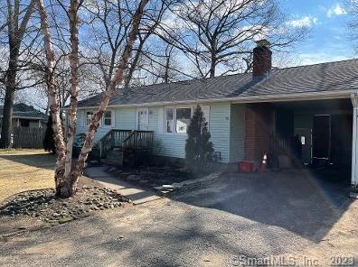 17 Ledyard Rd, Windsor Locks, CT 06096