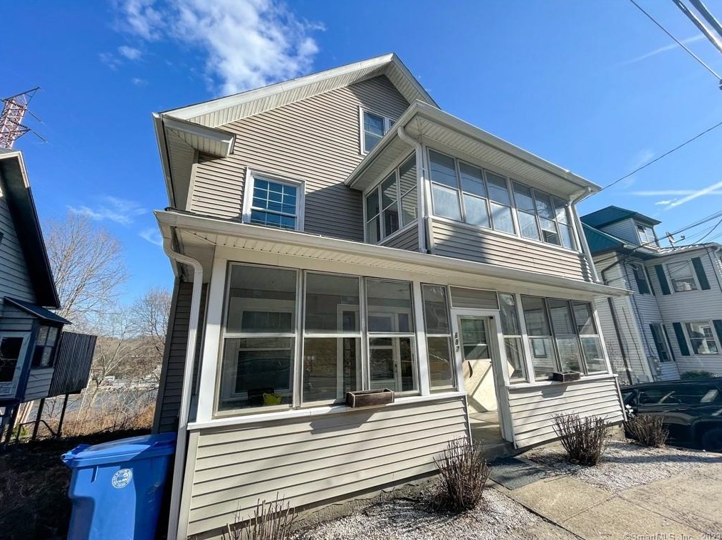 887 Howe Ave #2, Huntington, CT 06484