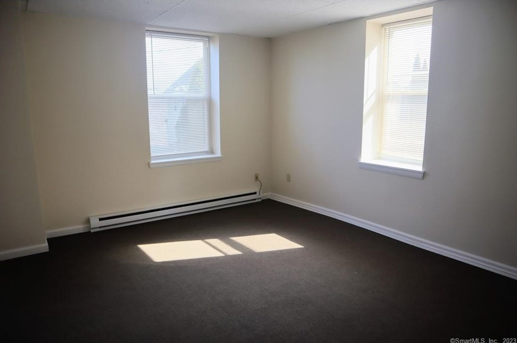 248 Congress Ave #1, Waterbury, CT 06708