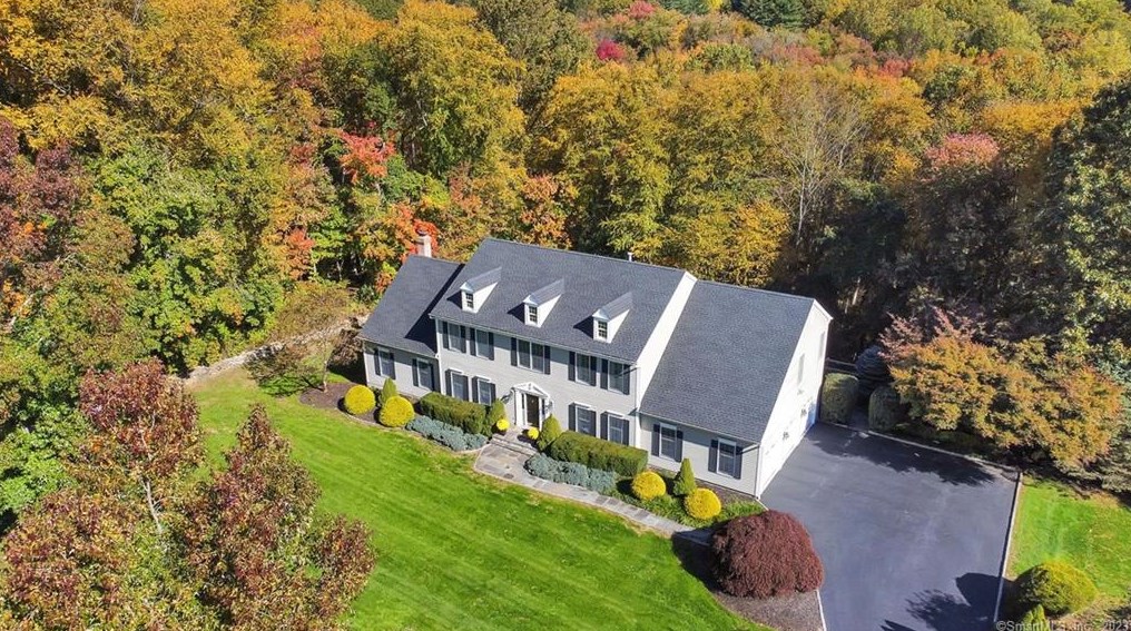 274 Rolling Hills Dr, Fairfield, CT 06824