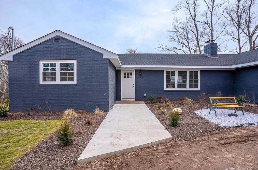 1109 Hartford, North Haven, CT 06473