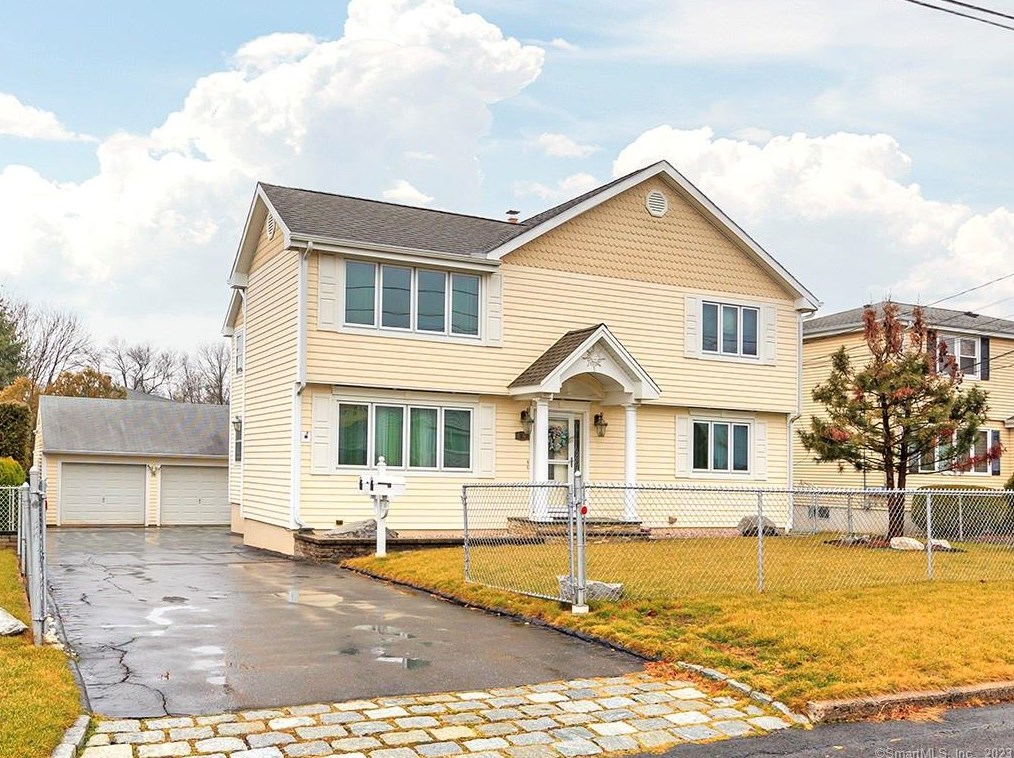 16 Miano Dr, New Britain, CT 06053