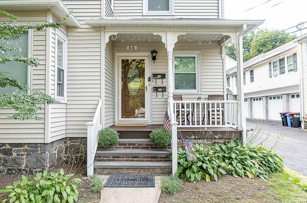 44 Prospect St #2, Greenwich, CT 06830
