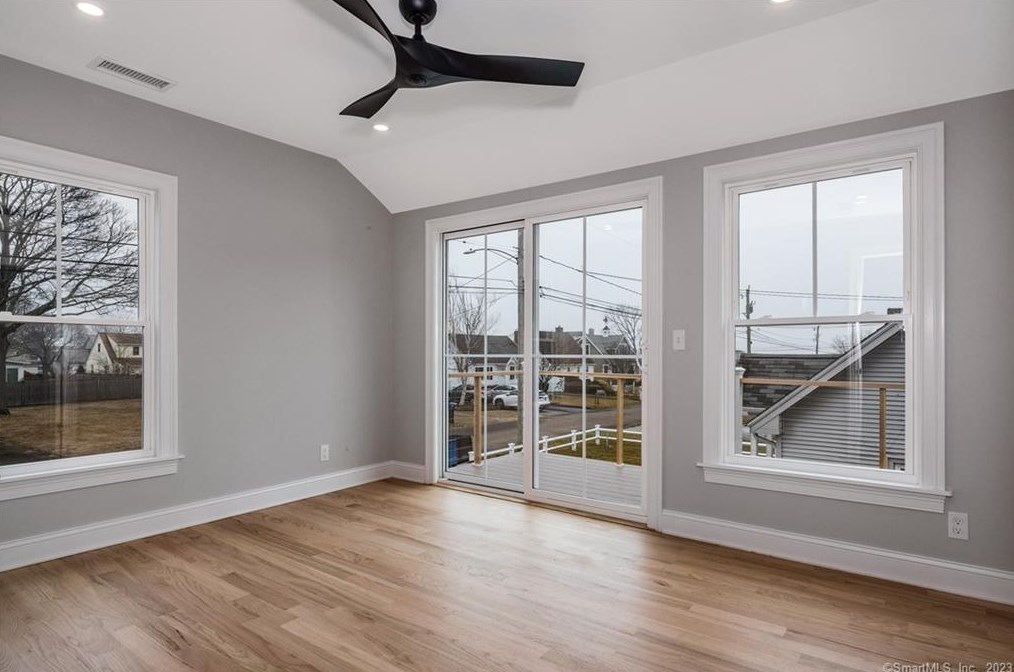 19 Neptune Dr, Fenwick CT  06475-2917 exterior