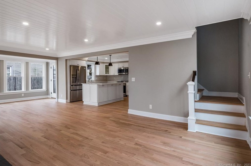 19 Neptune Dr, Fenwick CT  06475-2917 exterior