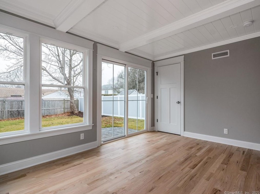 19 Neptune Dr, Fenwick CT  06475-2917 exterior