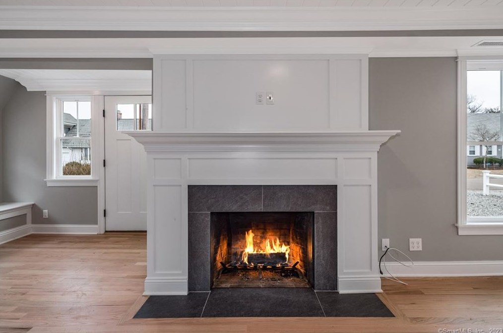 19 Neptune Dr, Fenwick CT  06475-2917 exterior