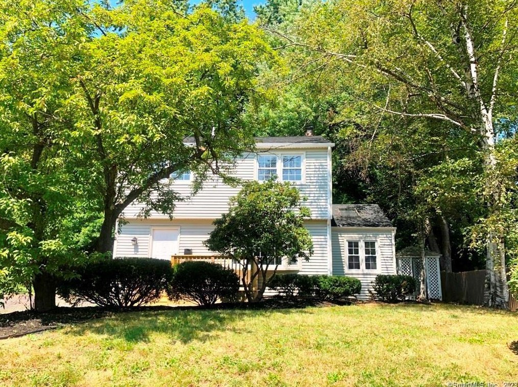 108 Cortland Cir, Hartford, CT 06110