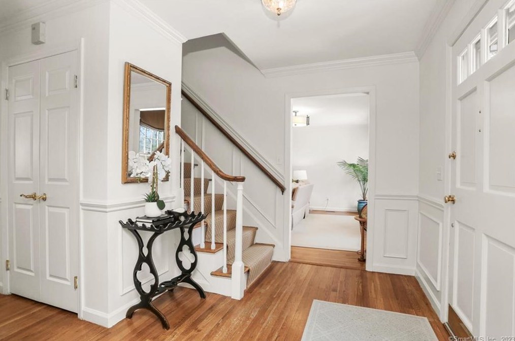 104 Salem Rd, New Canaan, CT 06840