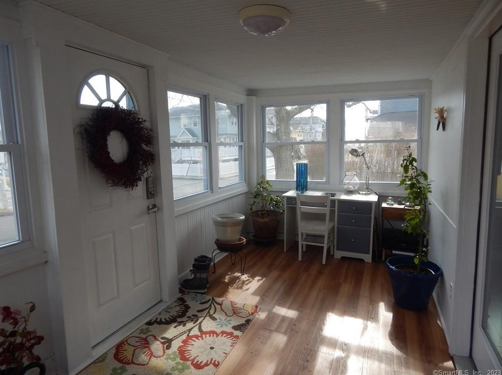 21 Westland Ave, Milford, CT 06460