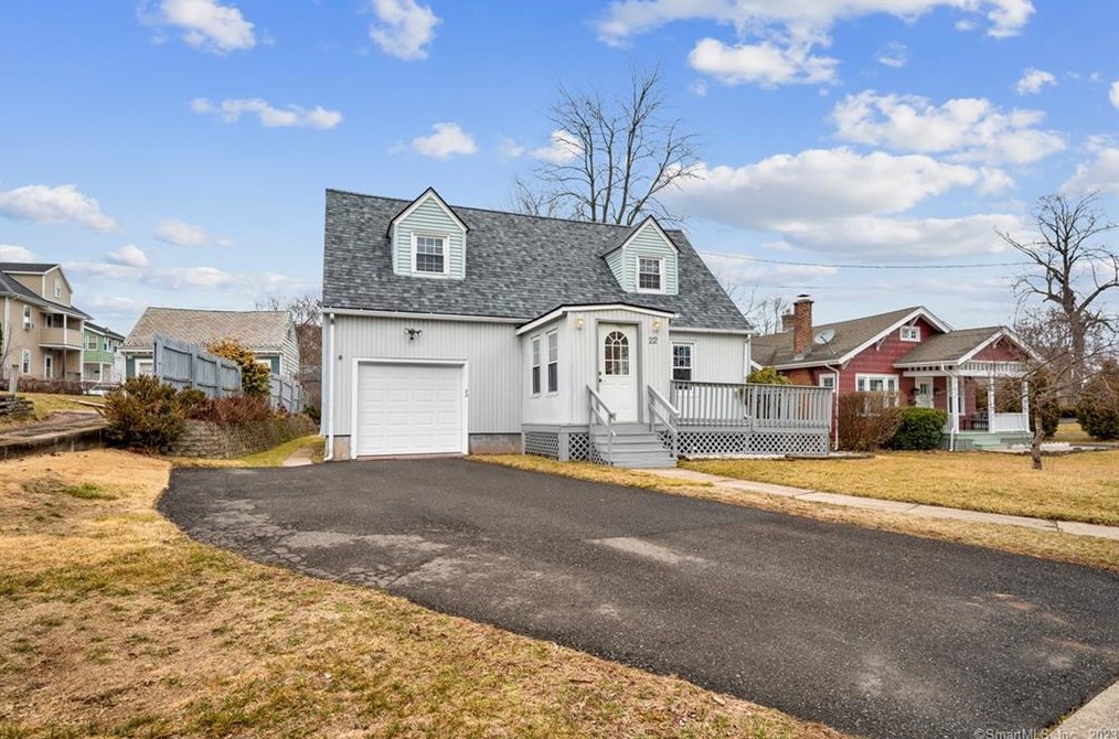 22 Sefton Dr, New Britain, CT 06053