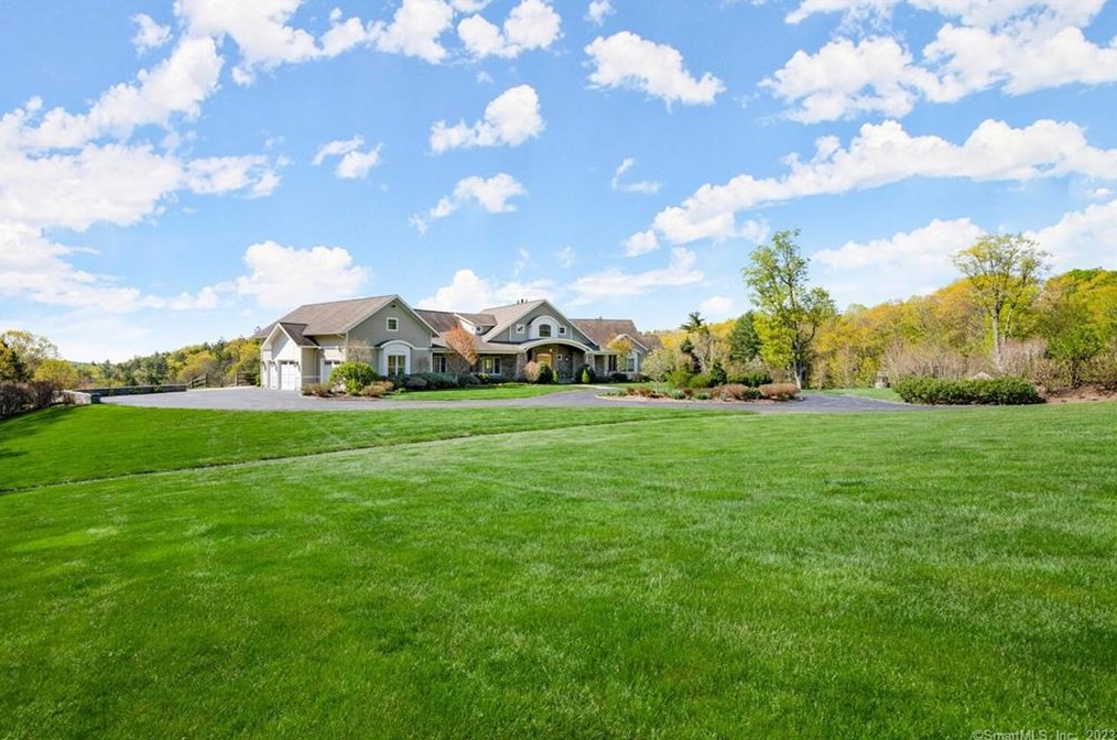 65 Gavitt Rd, Winsted, CT 06063