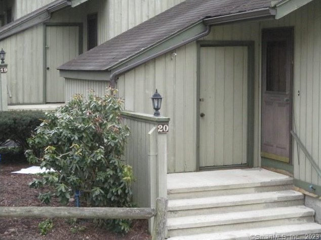 380 Old Waterbury Rd #20, Southbury, CT 06488