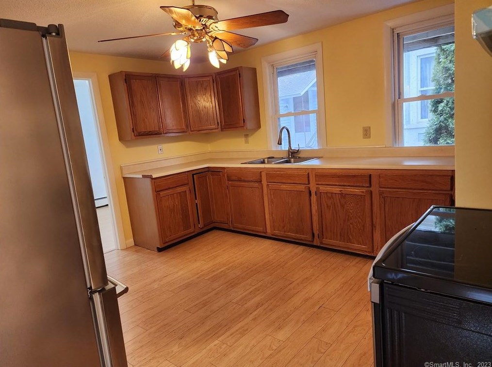 25 Penobscot St #fl 1, Norwich, CT 06360