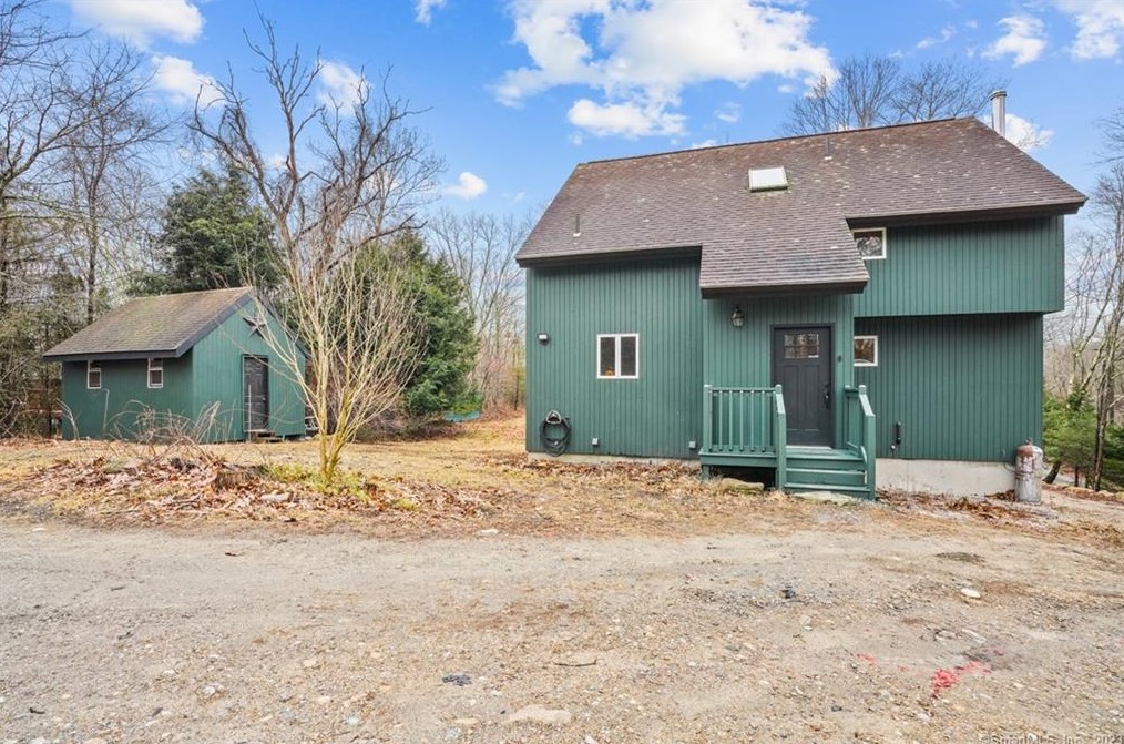 201 Congdon Rd, Norwich, CT 06384