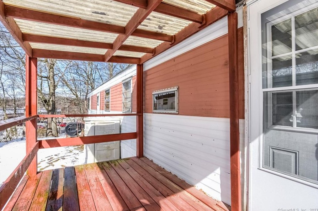 1042 Poquonnock Rd #29, Groton, CT 06340