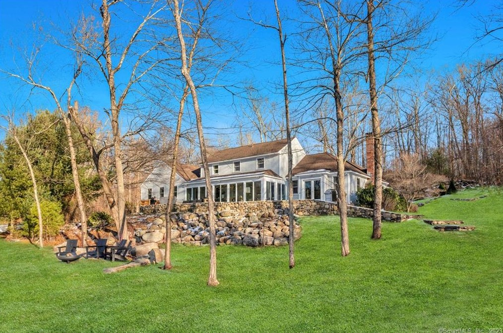56 Mount Tom Passway, Morris, CT 06763