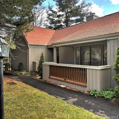 144 Bolbone Ln #b, Stratford, CT 06614