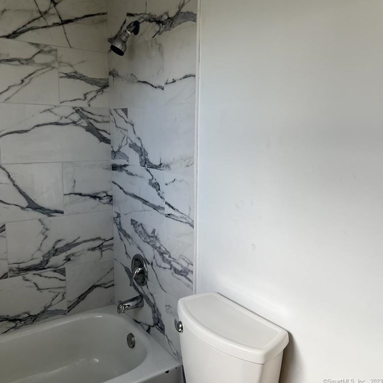 59 Judson St, Hartford CT  06120-1817 exterior