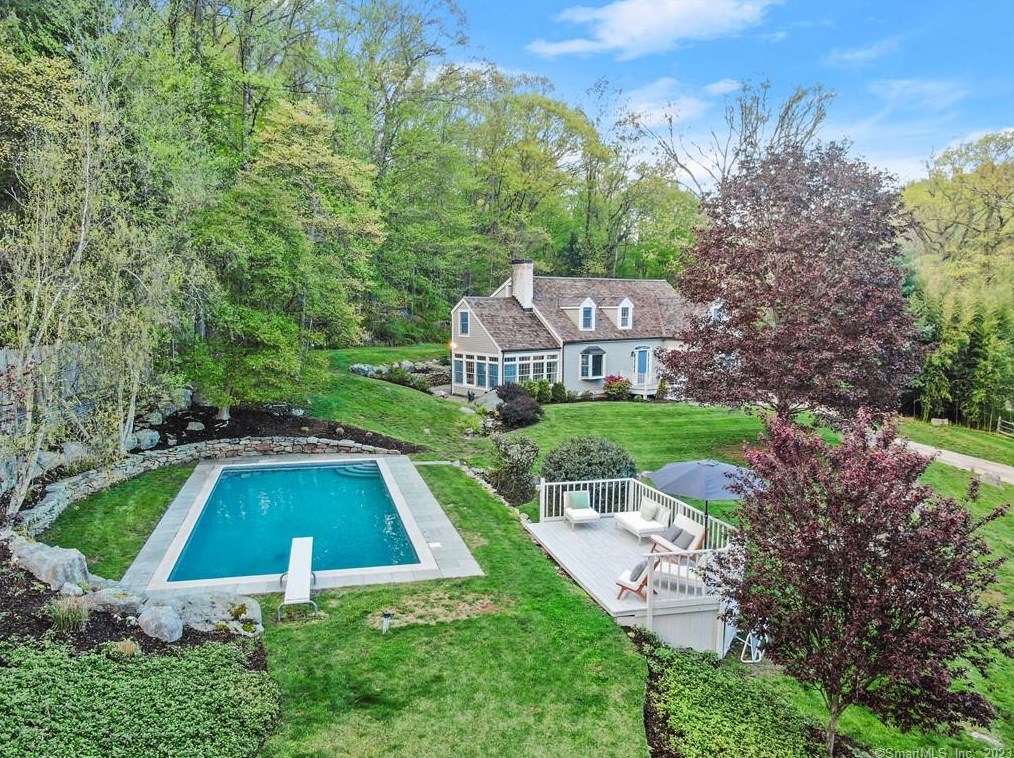 115 Wildwood Rd, Stamford, CT 06903