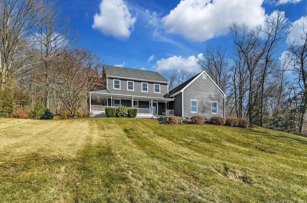 327 Turrill Brook Dr, Southbury, CT 06488-1045