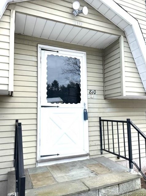 810 Westside Rd, Cheshire, CT 06410