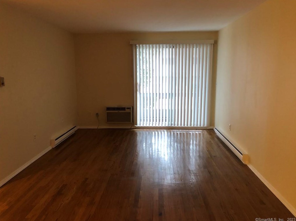 79 Park Ave #202, Danbury, CT 06810
