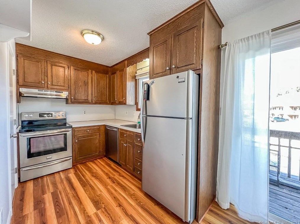 895 Matthews St #11, Bristol, CT 06010