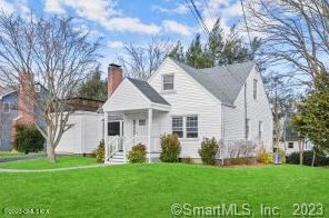 25 Woods Ave, Greenwich, CT 06831-3633