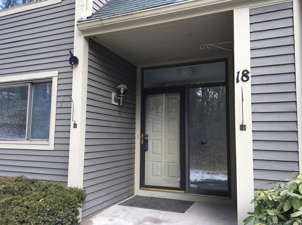 18 Rivermead Unit 18, Avon, CT