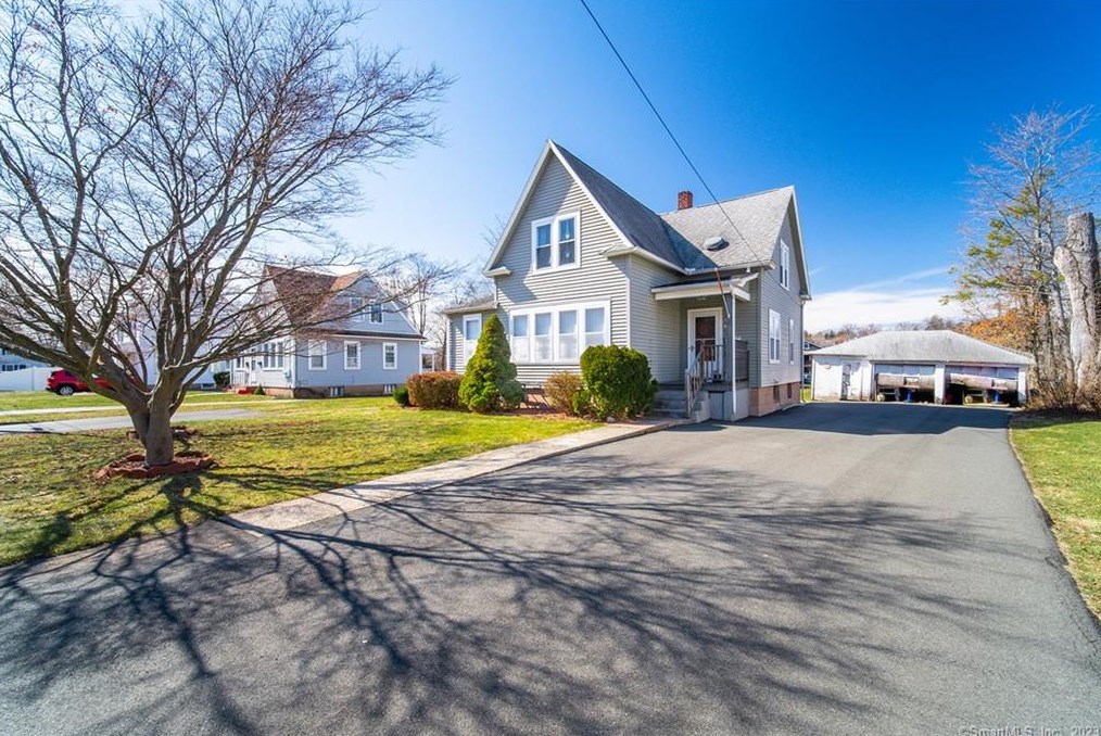 107 Birdsey Ave, Middletown, CT 06457