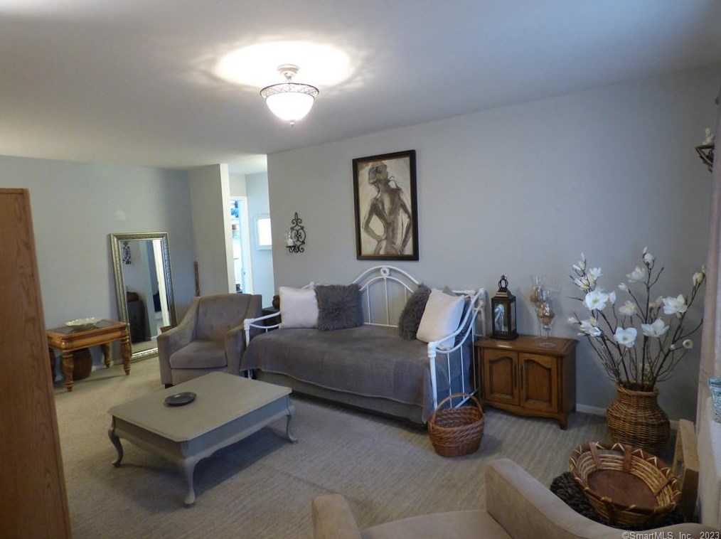 11 Rollingwood #11, Brookfield Center, CT 06804